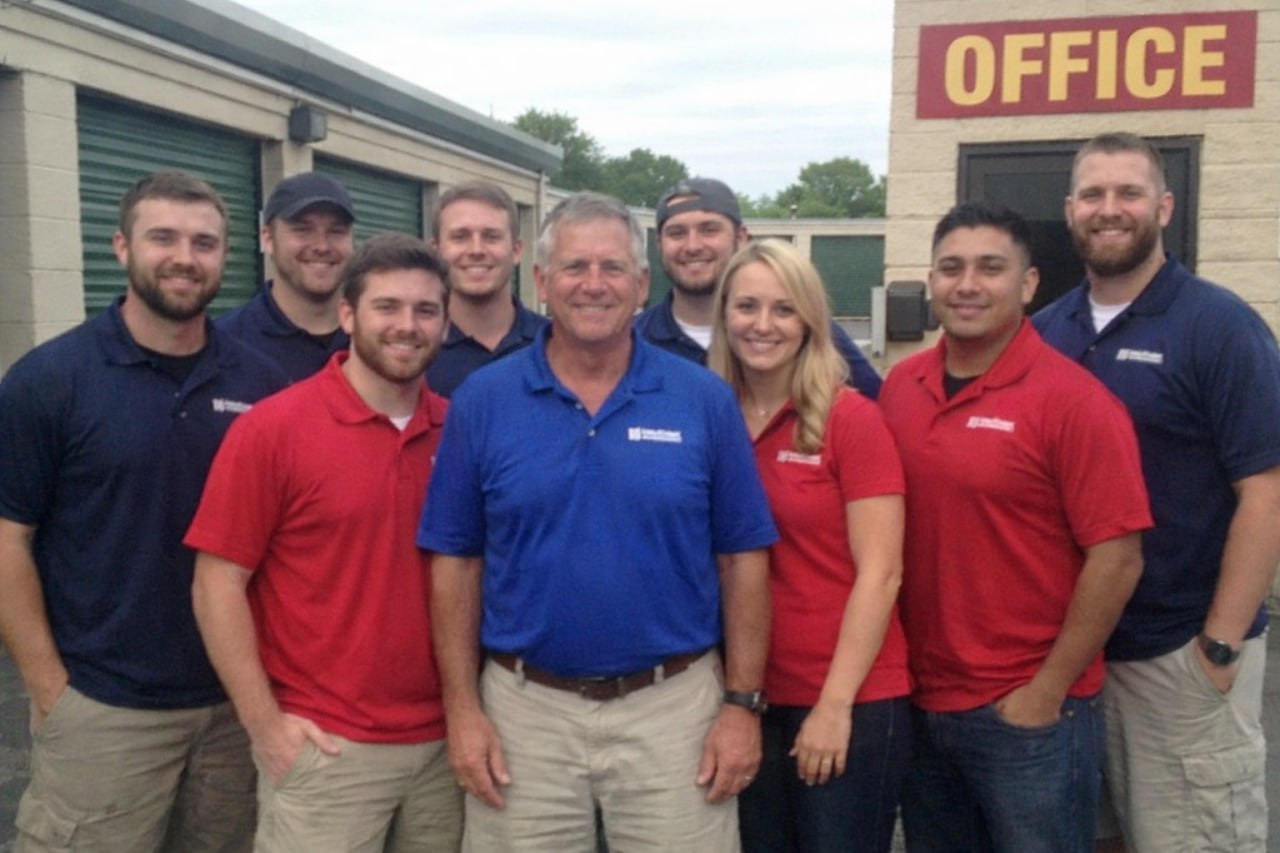 Water damage restoration professionals in Lakeville, MN